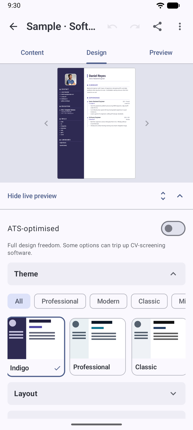 KeptCV design tab with the ATS-optimised switch, a live preview and the theme picker